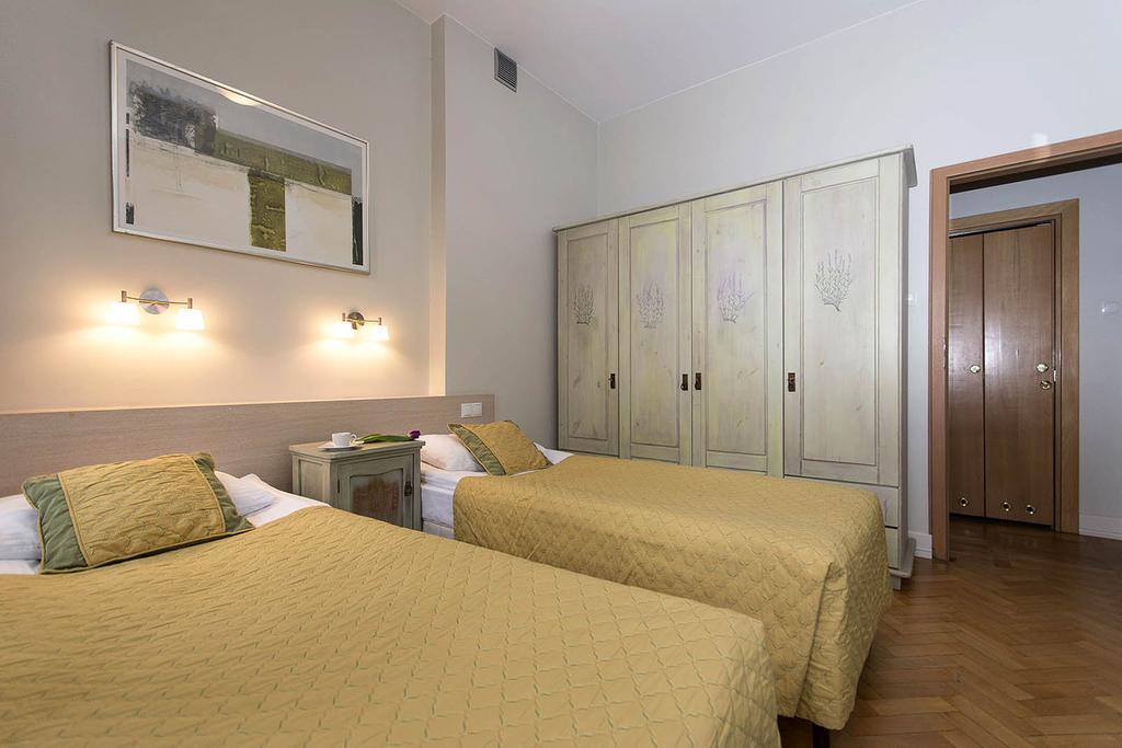 Patio Apartments - Old Town Гданск Екстериор снимка